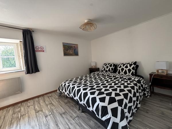 Maison de village, rénovée,de 130m² avec cour et vue imprenable sur la Seine proche de CHATILLON /S Chamesson (21400)