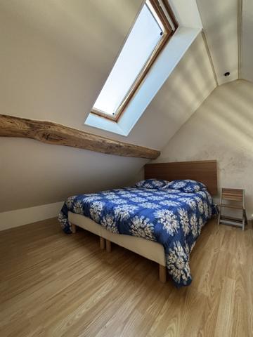 Maison de village, rénovée,de 130m² avec cour et vue imprenable sur la Seine proche de CHATILLON /S Chamesson (21400)