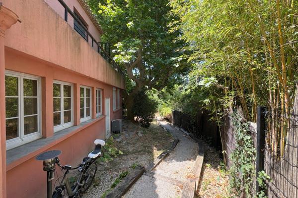 Montpellier (34000) Montpellier Arceaux. Appartement bourgeois avec jardin privatif, terrasses & parking..