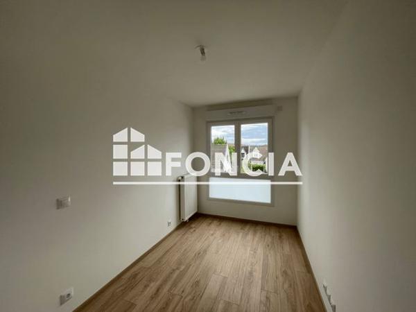 Location Appartement 3 pièces 60.8 m² - 2-2 BIS RUE DE LA PIERRE ROLLET Pontault Combault 77340