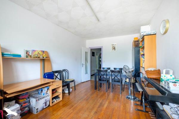 Appartement 295 000 € Lyon 07 3 p 76 m² DPE E