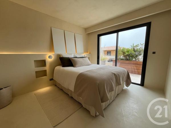 Appartement à vendre  4 pièces - 102 m2 LECCI - 201