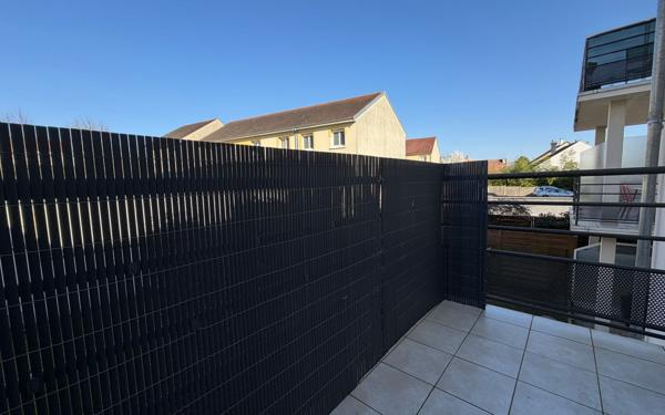 Appartement à louer    2 pièces • 46,97 m2 Montévrain