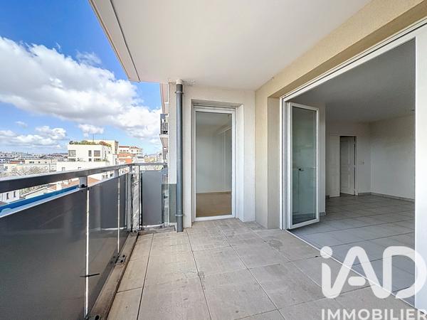 Appartement à vendre 3 pièces 61,41 m² Lyon 8