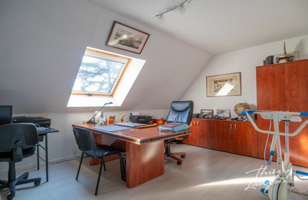 VILLA DE 206M2 HABITABLES DANS SECTEUR RECHERCHE