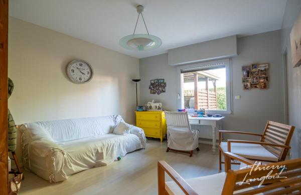 VILLA DE 206M2 HABITABLES DANS SECTEUR RECHERCHE