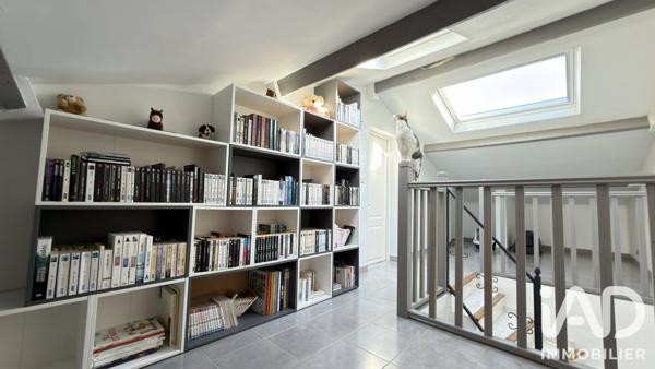 Maison à vendre 6 pièces 140 m² Peyrolles-en-Provence