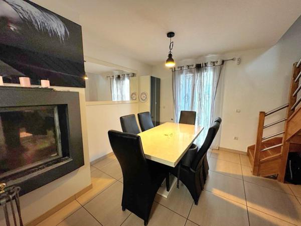 Maison 92 m2 - 3 chambres- 412 m2 terrain- garage-  Freneuse 78840