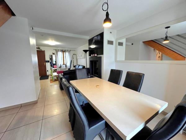 Maison 92 m2 - 3 chambres- 412 m2 terrain- garage-  Freneuse 78840