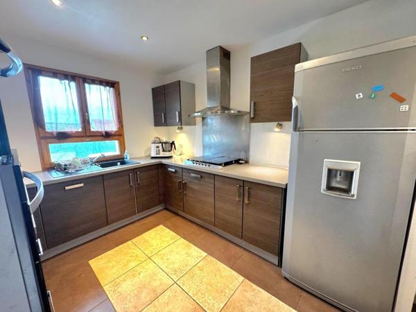 Maison 92 m2 - 3 chambres- 412 m2 terrain- garage-  Freneuse 78840