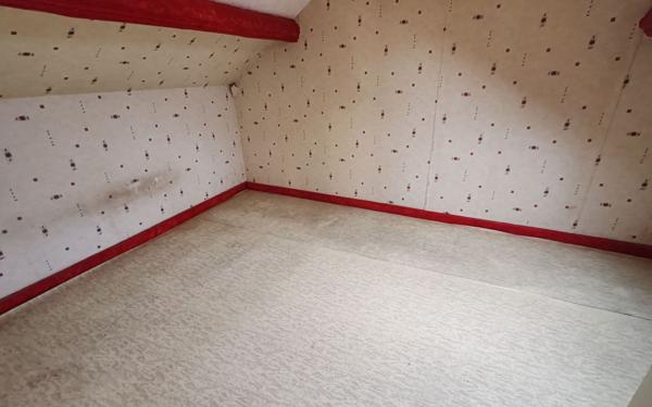 Maison à vendre    5 pièces •  Ay