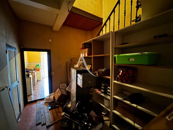 À louer ? Local commercial / bureaux avec belle visibilité à Lézignan-Corbières