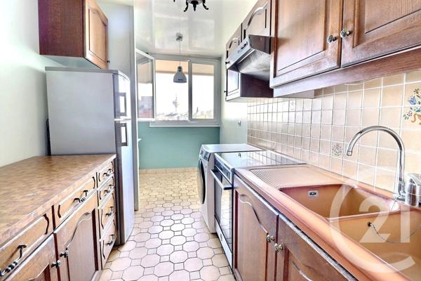 Appartement F4 à vendre  4 pièces - 85,61 m2 LES LILAS - 93