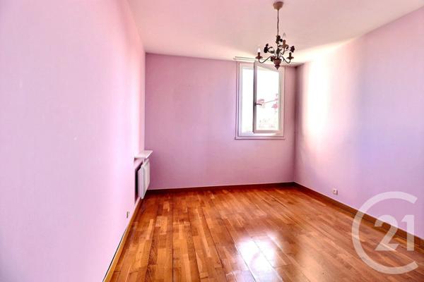 Appartement F4 à vendre  4 pièces - 85,61 m2 LES LILAS - 93