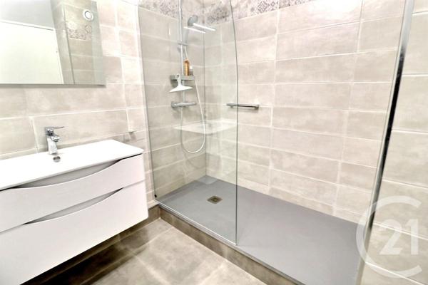 Appartement F4 à vendre  4 pièces - 85,61 m2 LES LILAS - 93