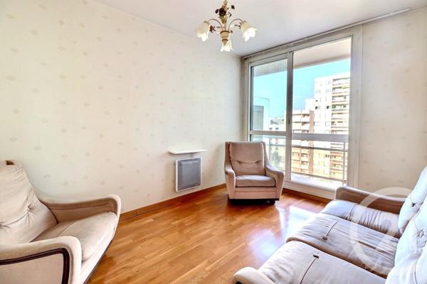 Appartement F4 à vendre  4 pièces - 85,61 m2 LES LILAS - 93