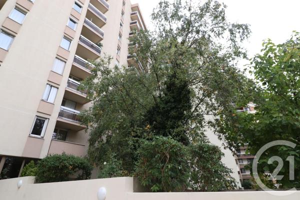 Appartement F4 à vendre  4 pièces - 85,61 m2 LES LILAS - 93