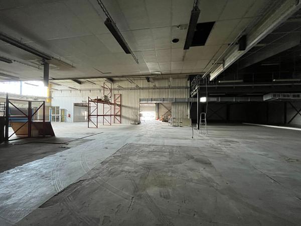 Local d'activité Orvault 1900 m²