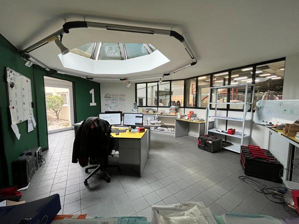 Local d'activité Orvault 1900 m²