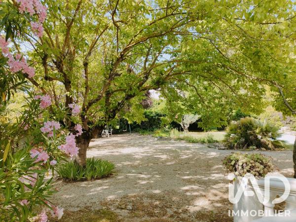 Maison à vendre 7 pièces 186 m² La Tour-d'Aigues