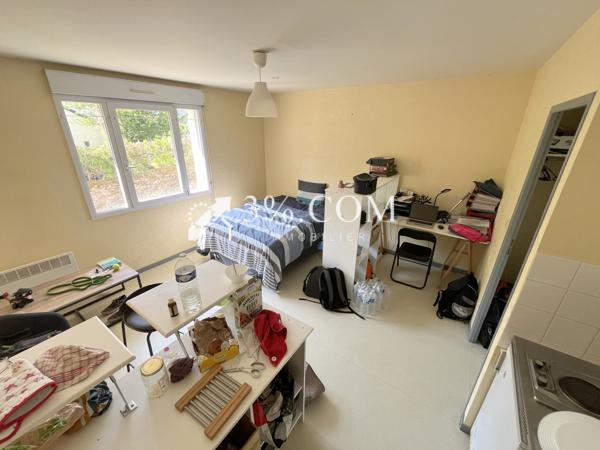 Studio
                                                                                                                                                                                                                                                                                                                        1 pièce(s)                                                                                                                                                                                                                                                                                                                              25.45  m²