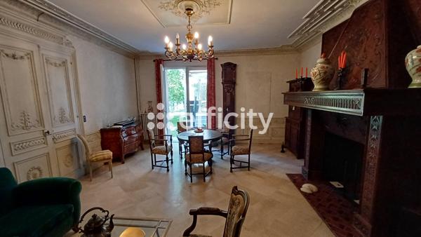 Maison 8 pièces - 289 m² Exclusivité efficity