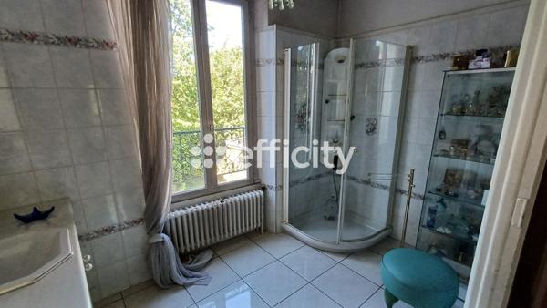 Maison 8 pièces - 289 m² Exclusivité efficity