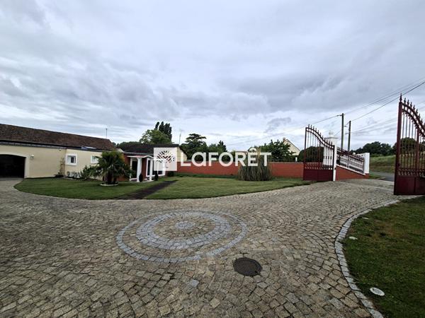 Achat maison Dordives - 7 pièce(s) - 298 m² - 450 000 €