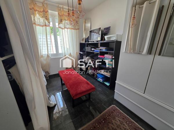 Coup de cœur assuré pour cette maison de plain-pied entièrement rénovée, alliant confort moderne, prestations de qualité et aucun travaux à prévoir !