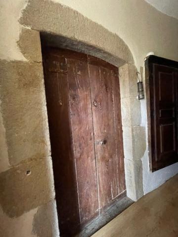 Propriété de caractère à vendre 17 pièces AUBIN (12)