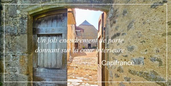 Propriété de caractère à vendre 17 pièces AUBIN (12)
