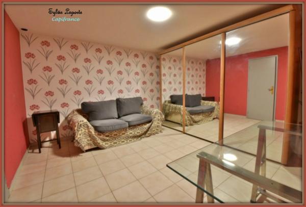 Maison à louer meublée. Charmante maison de village rénovée – 2 chambres, grand bureau, garage, et jardin à proximité