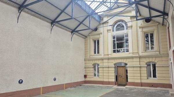 À VENDRE OU À LOUER - BUREAUX DE 67 M² - HYPER-CENTRE DE ROANNE