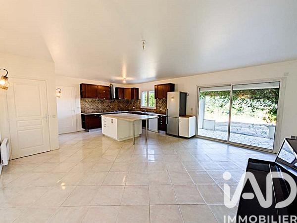Maison à vendre 5 pièces 163 m² Fréjus