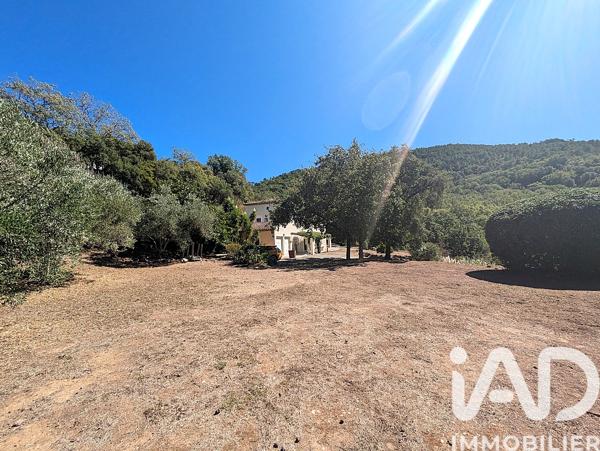 Maison à vendre 5 pièces 163 m² Fréjus