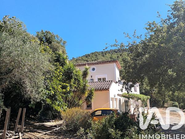 Maison à vendre 5 pièces 163 m² Fréjus