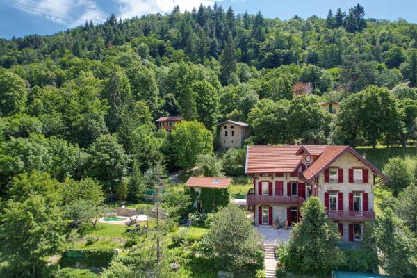 Vente Villa de luxe Saint-Martin-Vésubie 7 Pièces 330 m²