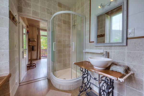 Vente Villa de luxe Saint-Martin-Vésubie 7 Pièces 330 m²