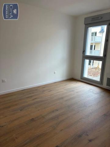 Appartement à louer 2 pièces 40.27m² Les Ponts-de-Cé (49130)