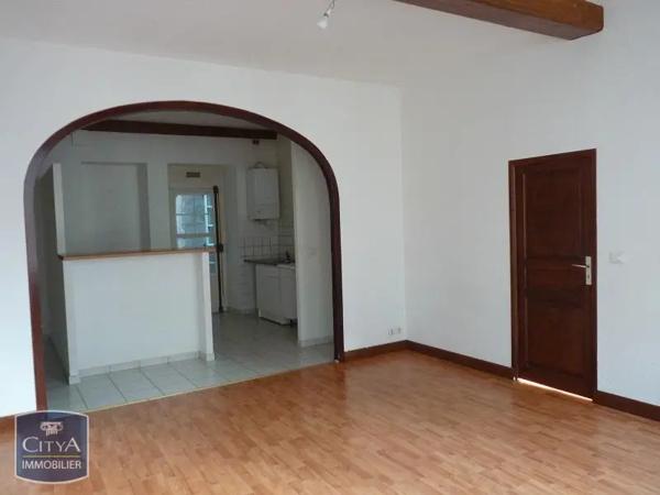 Appartement à louer 2 pièces 70.71m² Riom (63200)