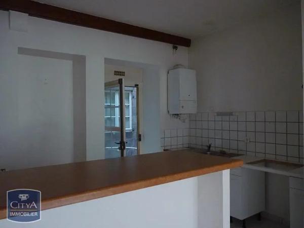 Appartement à louer 2 pièces 70.71m² Riom (63200)