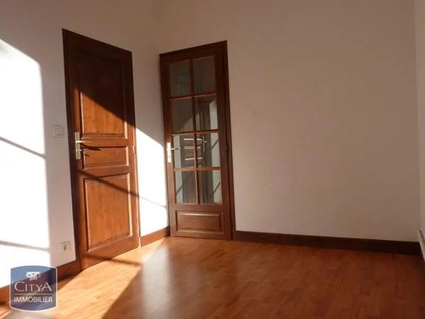 Appartement à louer 2 pièces 70.71m² Riom (63200)