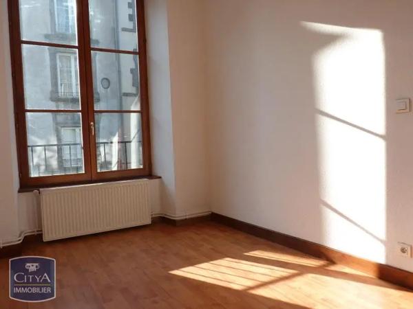 Appartement à louer 2 pièces 70.71m² Riom (63200)