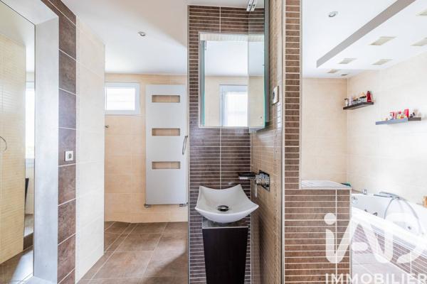 Maison à vendre 5 pièces 120 m² Villeneuve-le-Roi