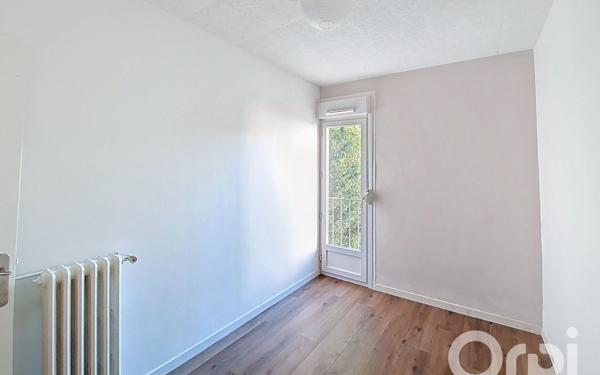 Appartement à vendre    5 pièces • 75 m2 Saint-Max