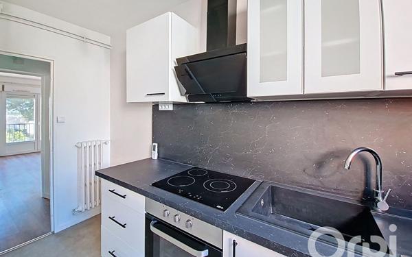 Appartement à vendre    5 pièces • 75 m2 Saint-Max