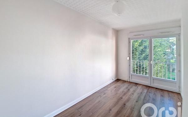 Appartement à vendre    5 pièces • 75 m2 Saint-Max