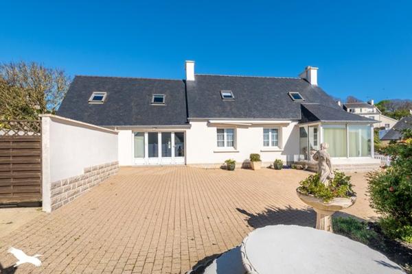 Maison à vendre |  Saint-Pol-de-Léon |  9 pièces | 124 m²