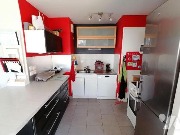 EXCLUSIVITE TRENTE CINQ NOTAIRES !! Au c?ur du Vert Buisson, commerces et transports en commun ...