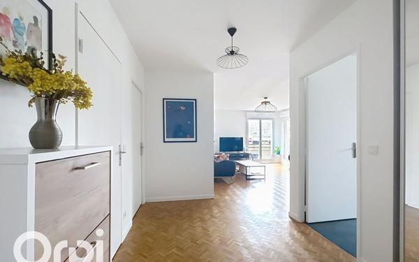 Appartement à vendre    4 pièces • 98 m2 Châtillon